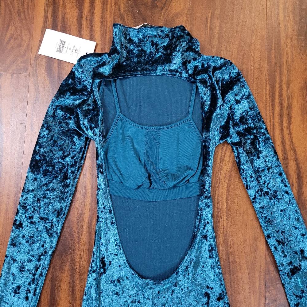 Caroline Constas New York Crushed Velvet Victorie Dress - Picture 5 of 10